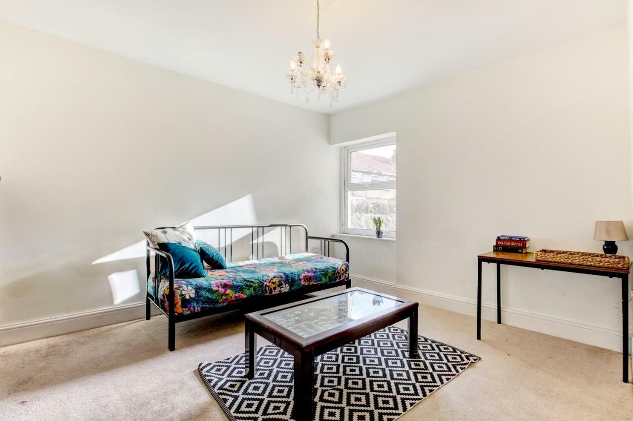 Lovely 3 Bed House In Bristol Vila Exterior foto